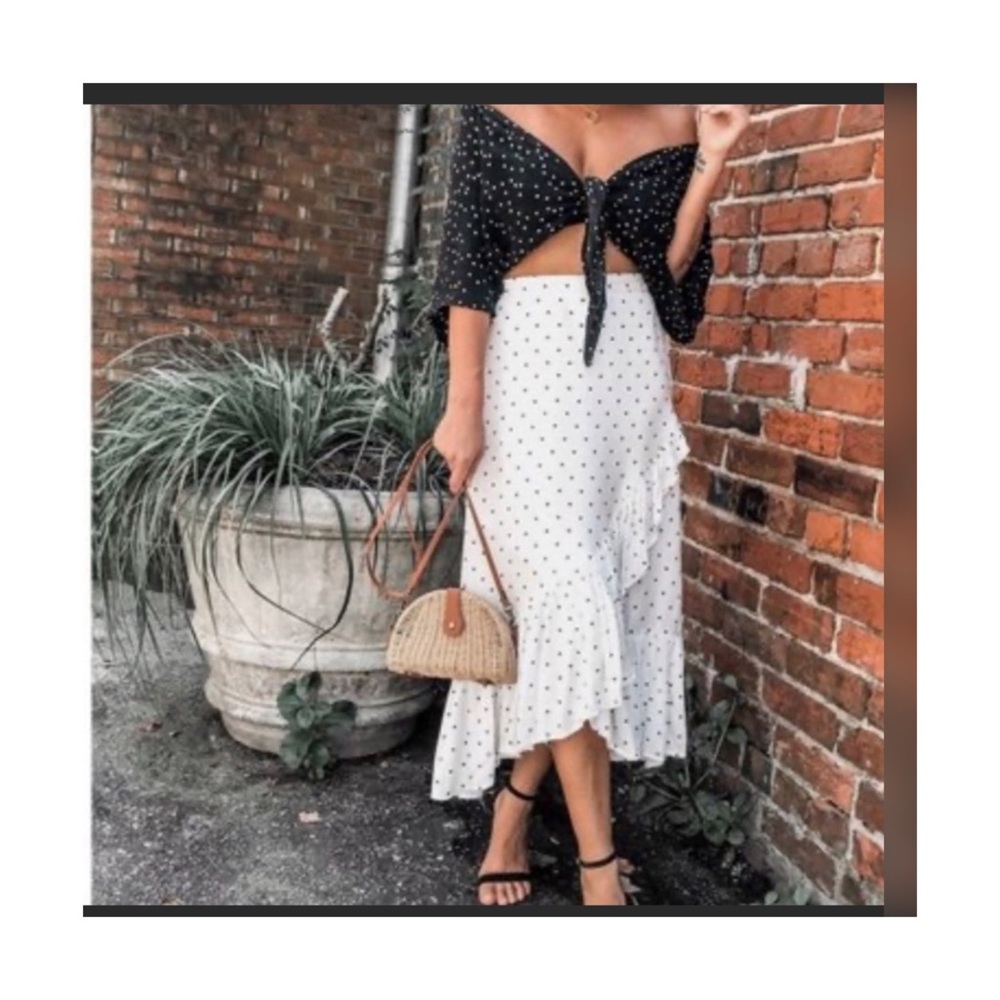 HM Polk a dot Ruffle Skirt